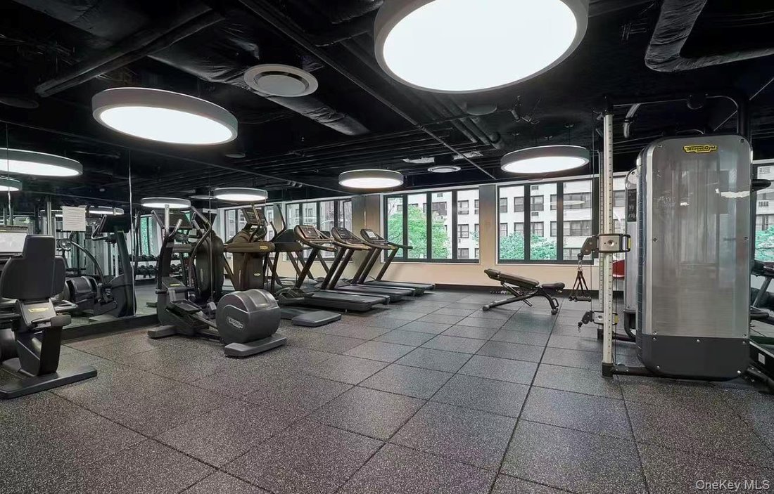 Condo in New York, New York, United States 2 - 17536882