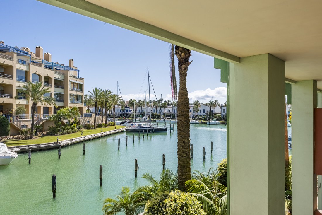Apartment in Sotogrande, San Roque, Andalusia 1 - 17536771