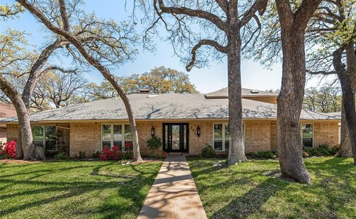 House in Arlington, Texas, United States 1