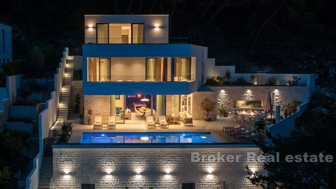 Villa in Dol, Split-Dalmatia County, Croatia 1 - 17536819