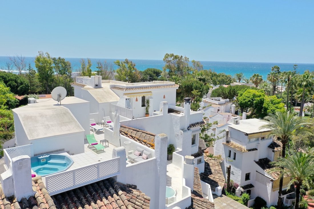 Penthouse in Elviria-Cabopino, Marbella, Spain 1 - 17536880