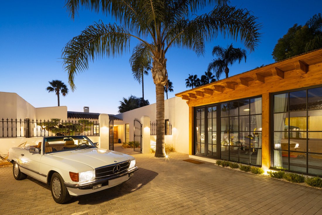 Villa in Marbella, Andalusia, Spain 2 - 17536873