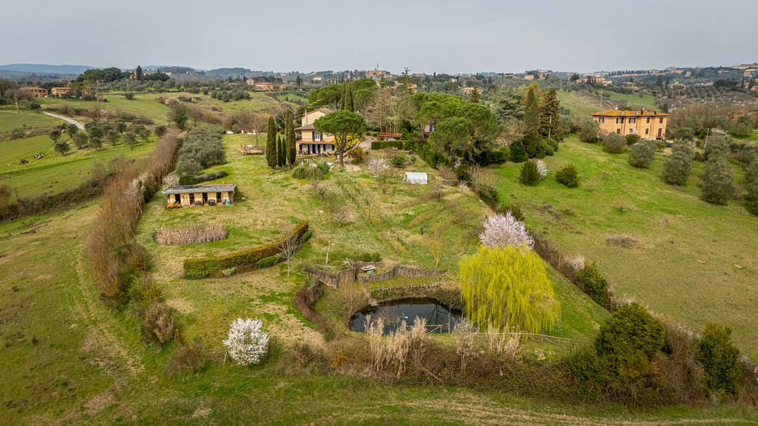 Villa in Siena, Tuscany, Italy 2 - 17537027