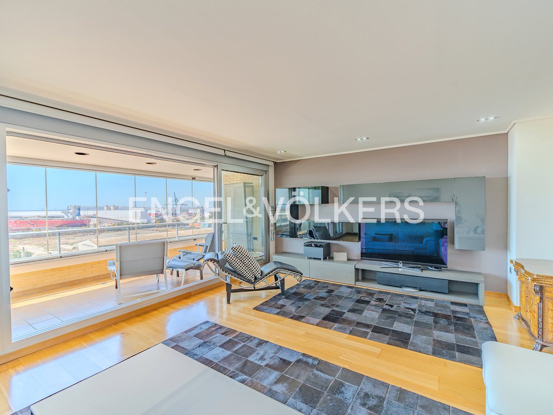 Penthouse in Alicante, Valencian Community, Spain 2 - 17537111
