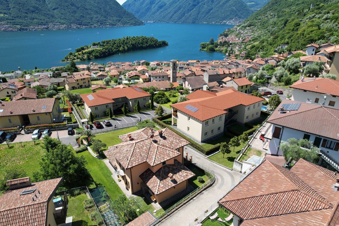 Apartment in Ossuccio, Lombardy, Italy 1 - 17537155