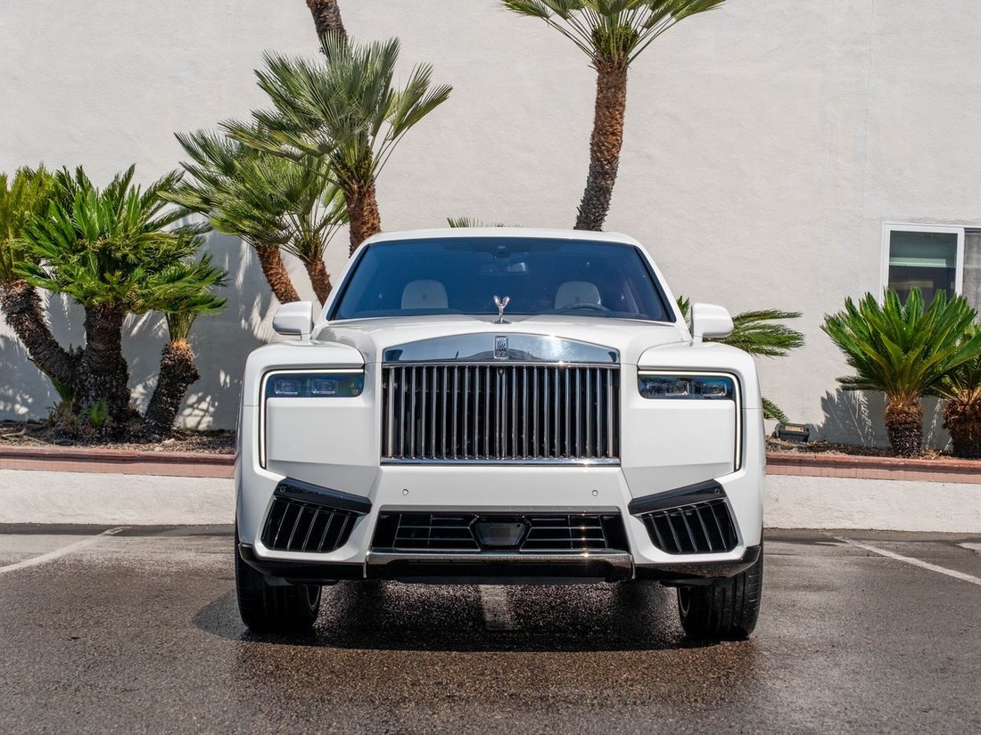 Suv in La Jolla, CA, United States 5 - 17537344
