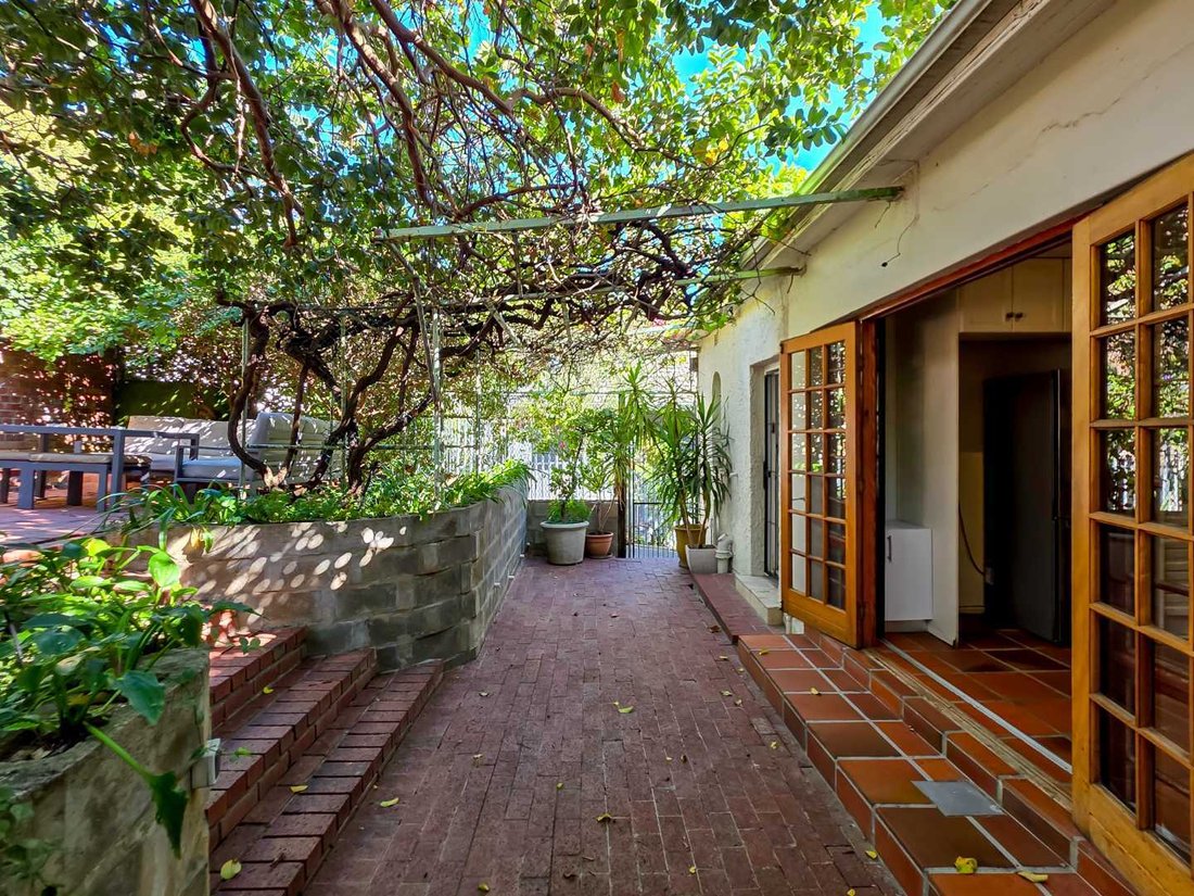 House in Green Point, Cape Town, South Africa 3 - 17537348