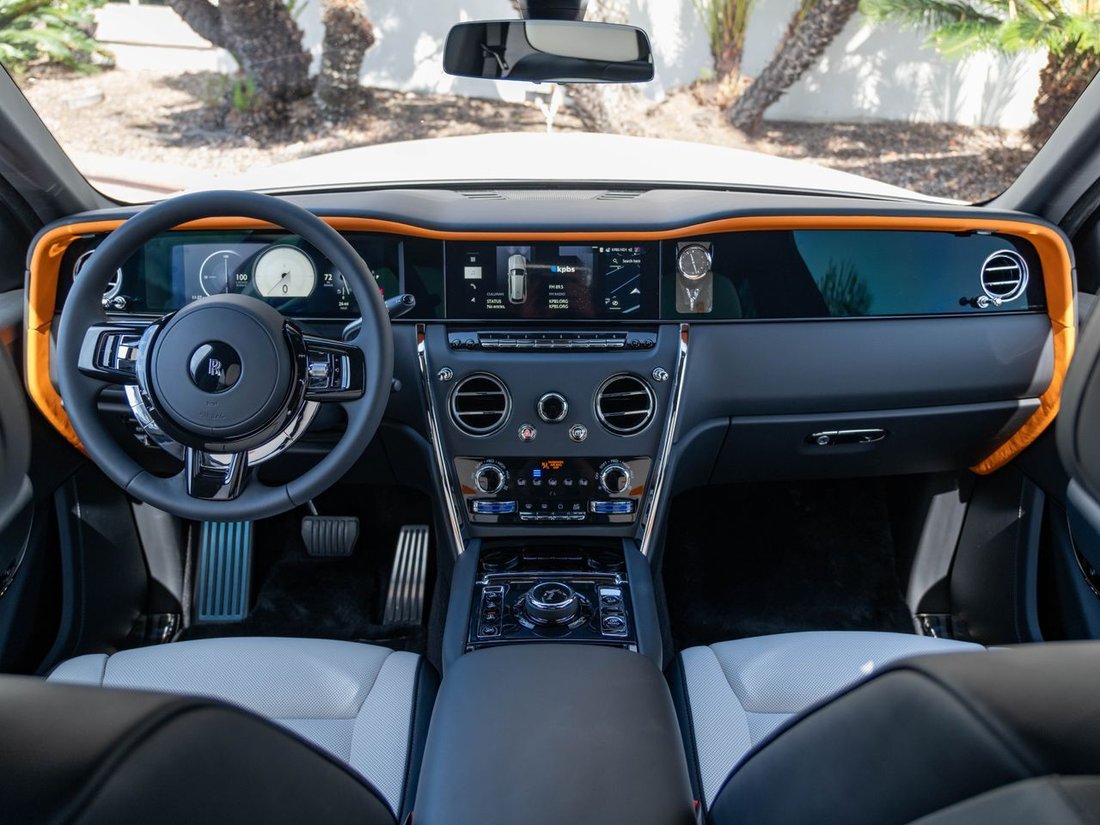Suv in La Jolla, CA, United States 4 - 17537344