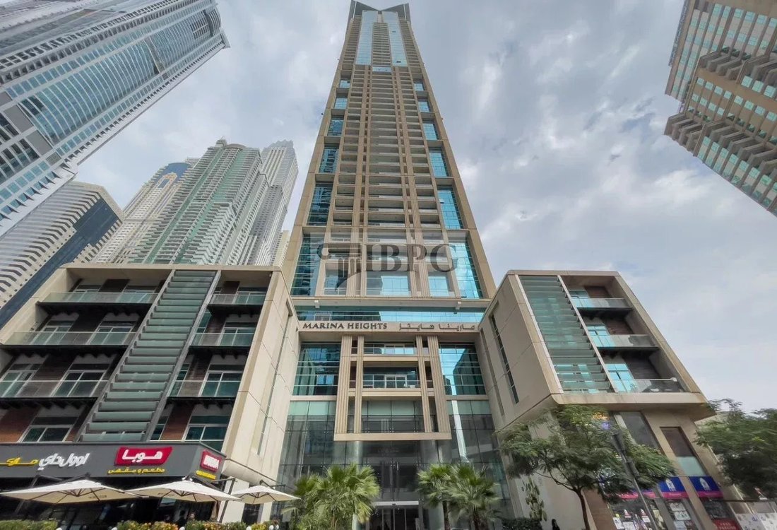Apartment in Dubai Marina / Marsa Dubai, Dubai, United Arab Emirates 1 - 17537362