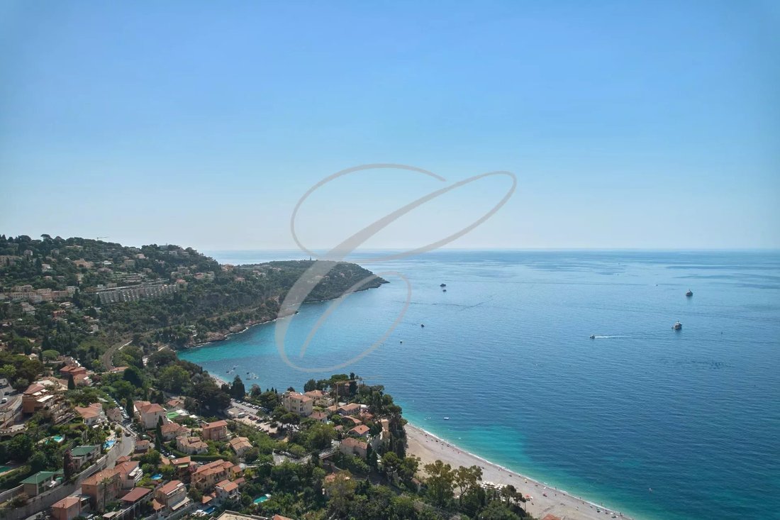 Villa à Roquebrune-Cap-Martin, Provence-Alpes-Côte d'Azur, France 1 - 14575935