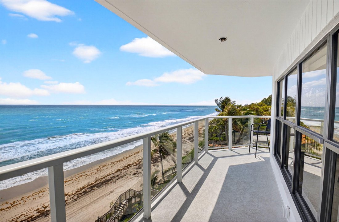 Condo in Boca Raton, Florida, United States 1 - 17537025