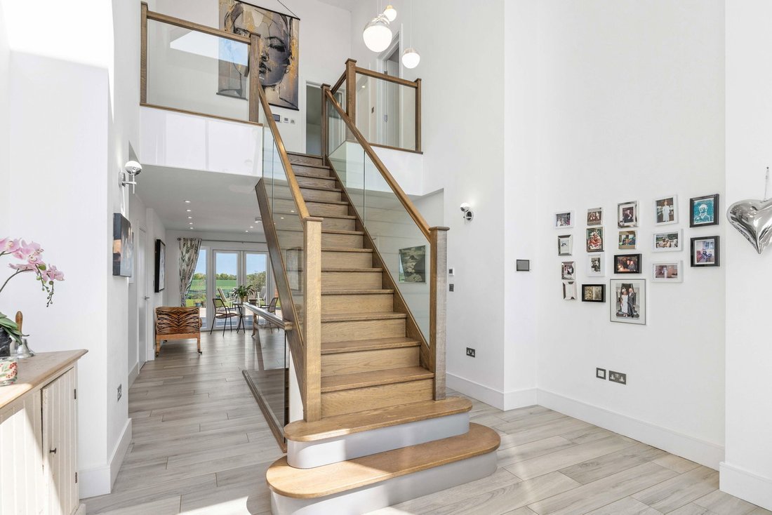 House in Beauchamp Roding, Abridge, England 4 - 15575941