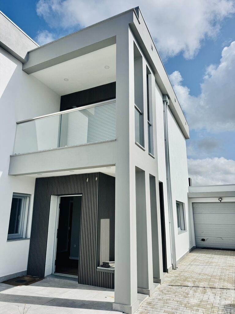 Townhouse in Azeitao (Sao Lourenco e Sao Simao), Setubal, Portugal 1 - 17537675