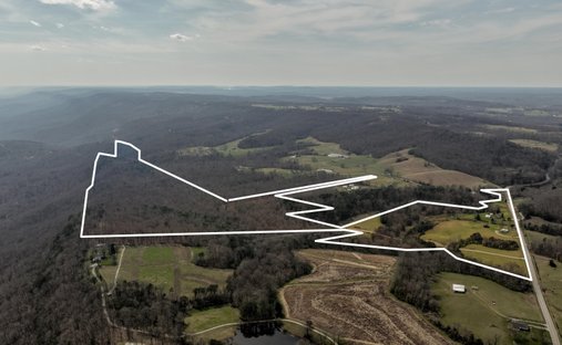 Farm Ranch in Pikeville, Tennessee, United States 1