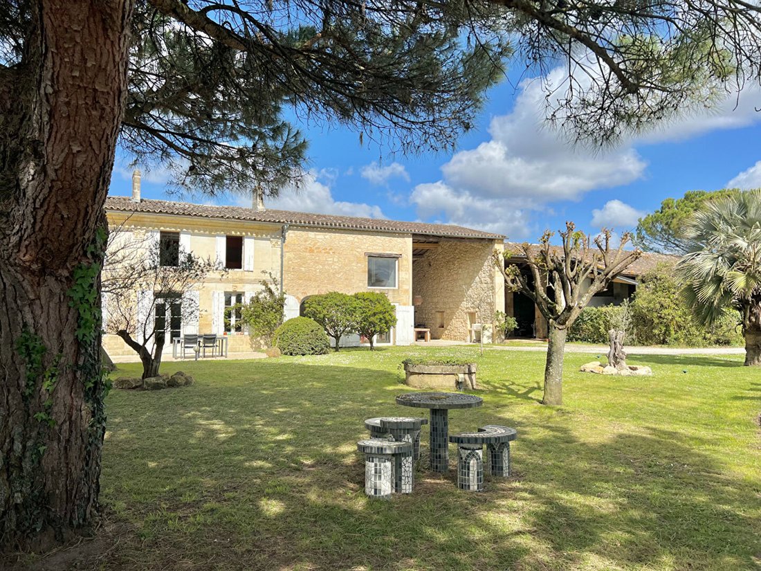 Villa in Nord Est, Saint-André-de-Cubzac, France 2 - 17537382