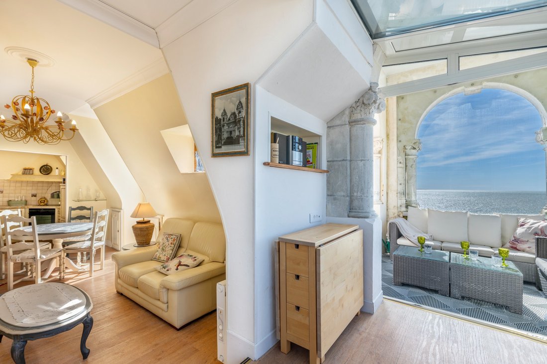 Apartment in Zone Industrielle et Commerciale, Royan, France 1 - 17537334