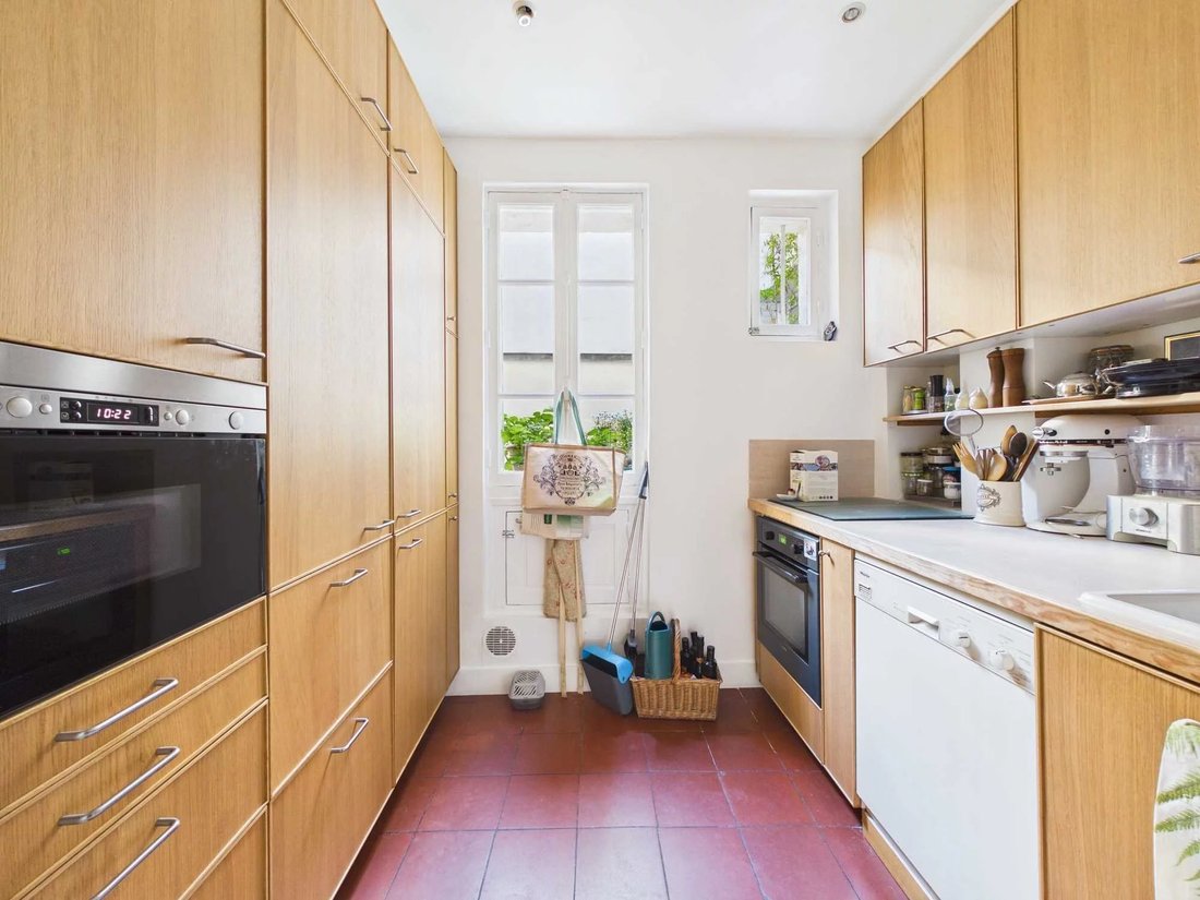 Apartment in Trudaine-Maubeuge, Paris 9e Arrondissement, Paris 5 - 17537371