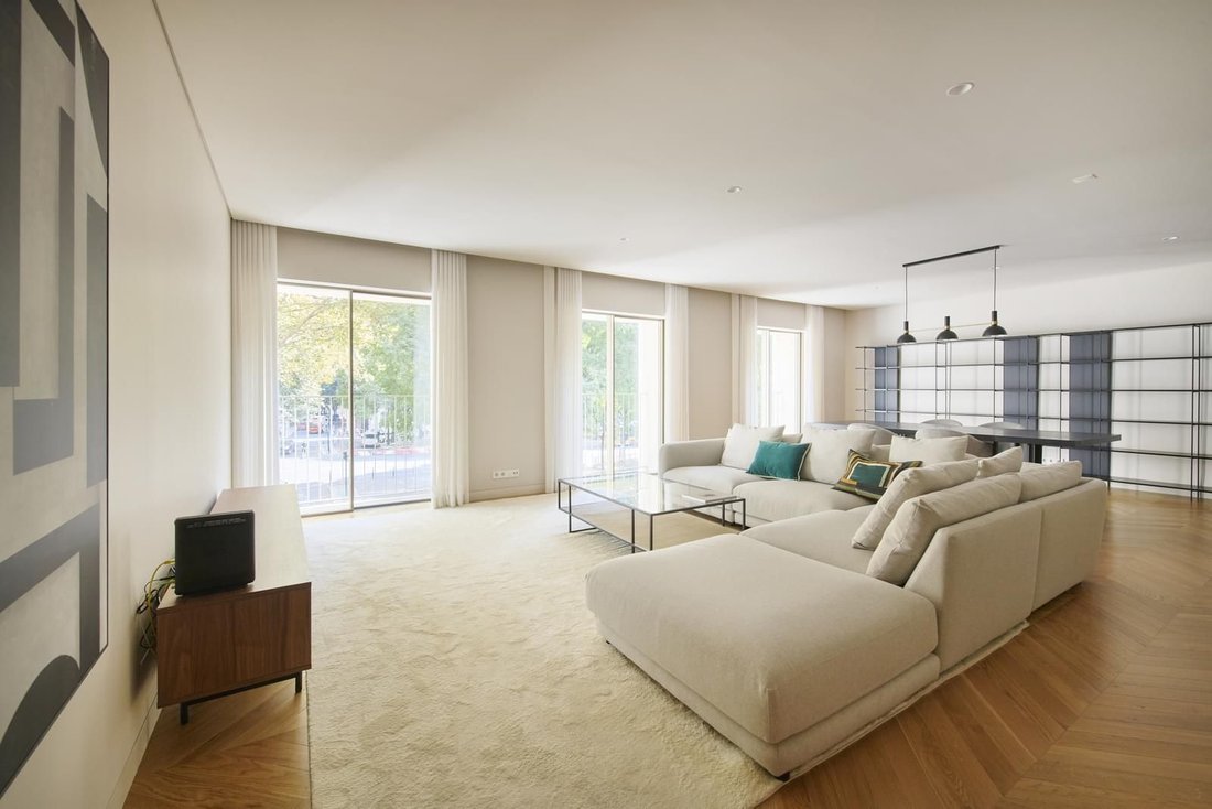 Apartment in Santo Antonio, Lisbon, Portugal 3 - 17537954