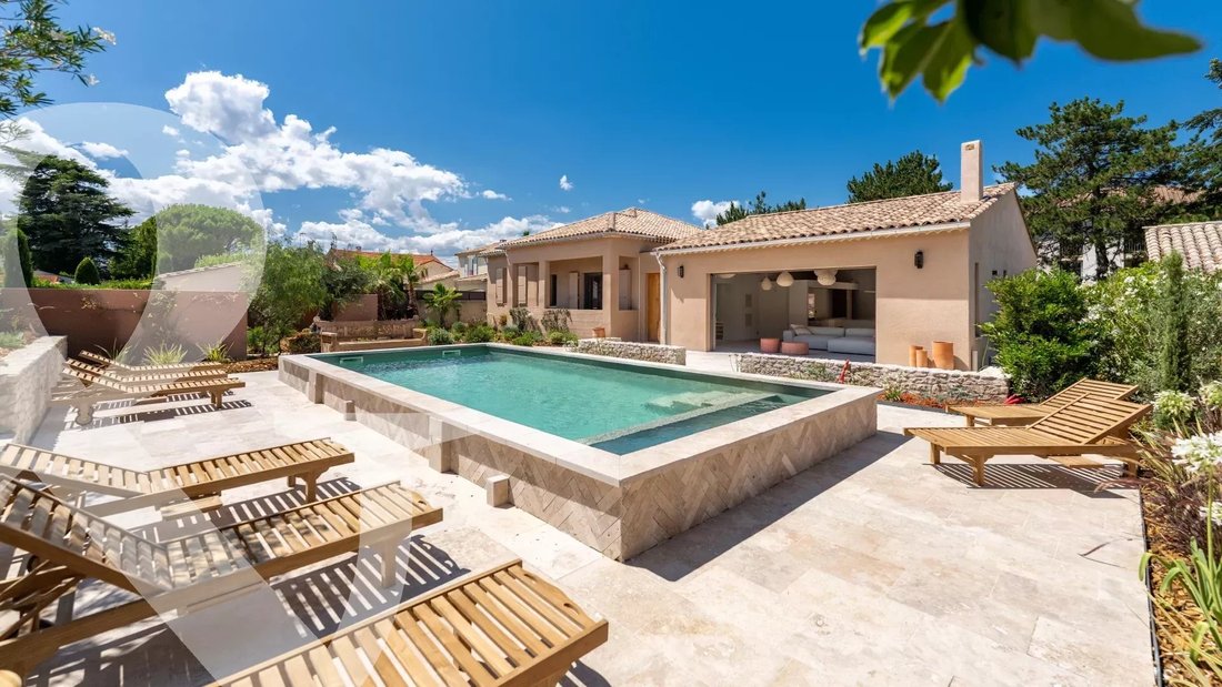 House in Saint-Rémy-de-Provence, Provence-Alpes-Côte d'Azur, France 1 - 17537760