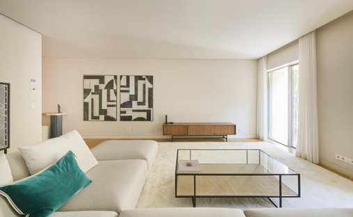 Apartment in Misericordia, Lisbon, Portugal 1