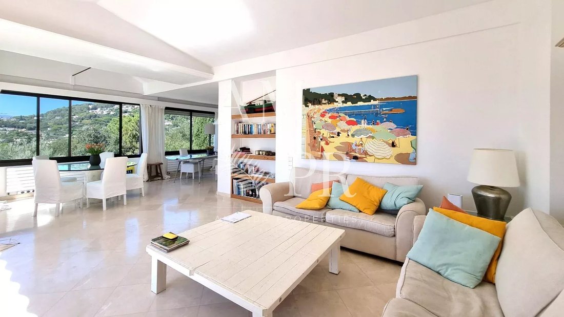 Villa in Cannes, Provence-Alpes-Côte d'Azur, France 4 - 10877251