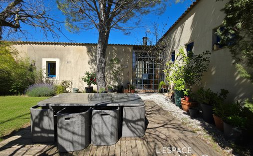 House in Lacoste, Provence-Alpes-Côte d'Azur, France 1