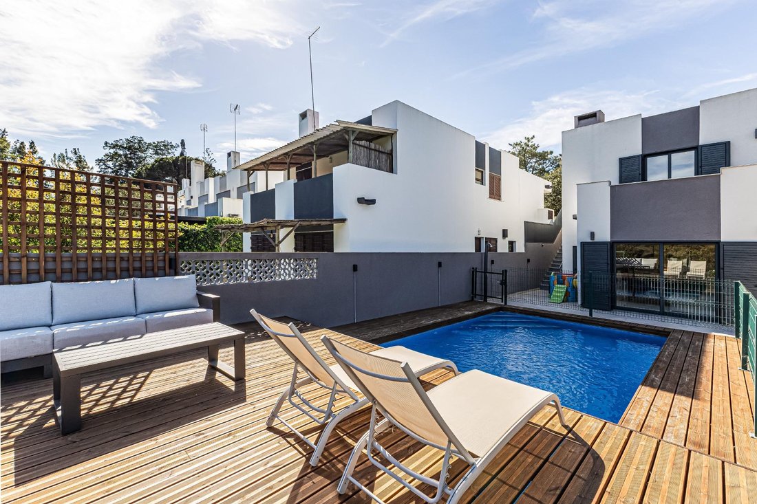 Villa in Olhos de Agua, Algarve, Portugal 1 - 17537707