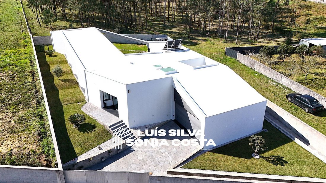 Villa in Sao Joao de Ver, Aveiro District, Portugal 1 - 17537660