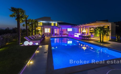 Villa in Pag, Kroatien 1