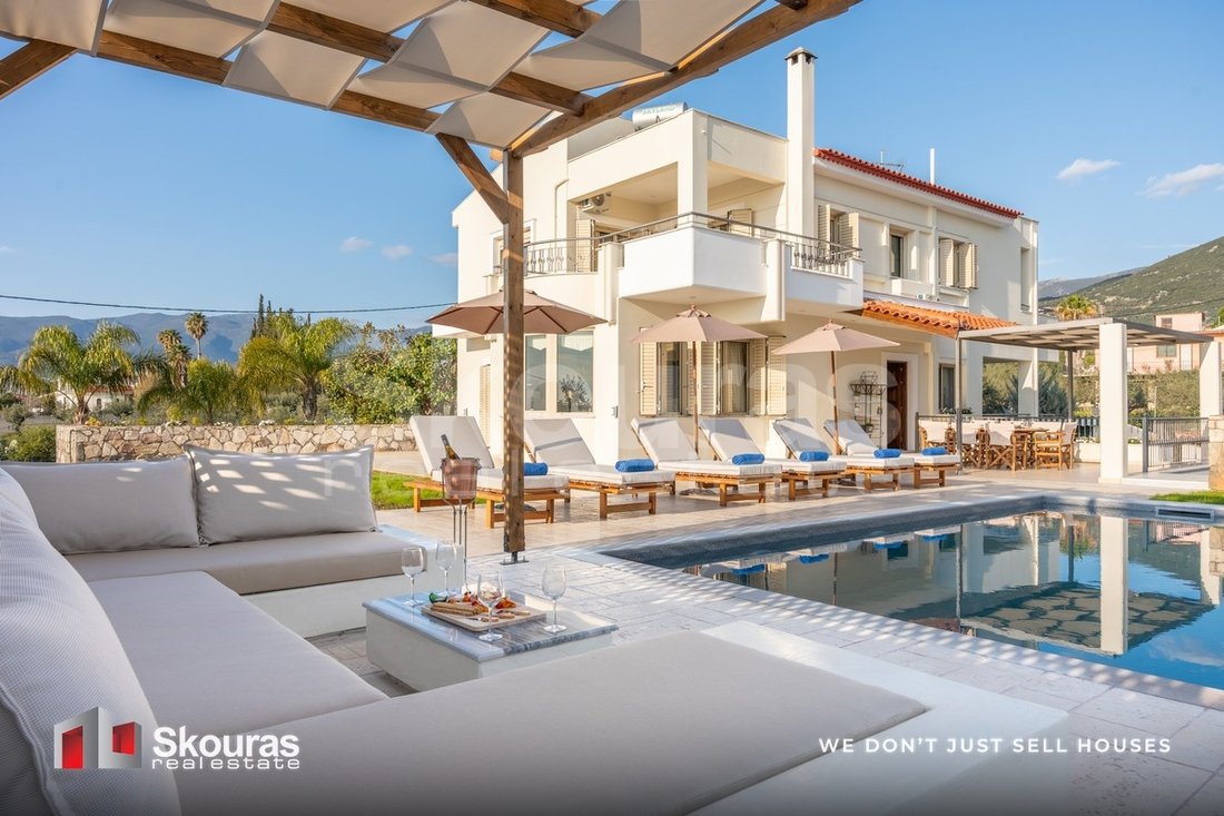 Villa in Verga Community, Peloponnese, Western Greece and the Ionian, Greece 1 - 17537906
