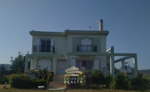 Villa in Istiaia-Aidipsos, Thessaly and Central Greece, Greece 1