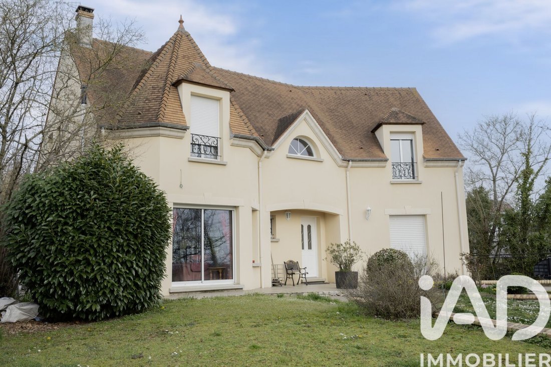 House in Etiolles, Ile-de-France, France 1 - 17462371
