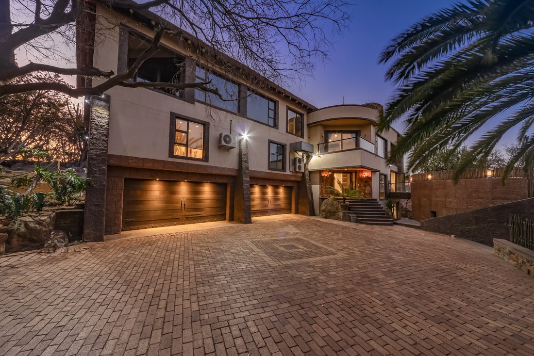 Country House in Mondeor, Gauteng, South Africa 5 - 17538379