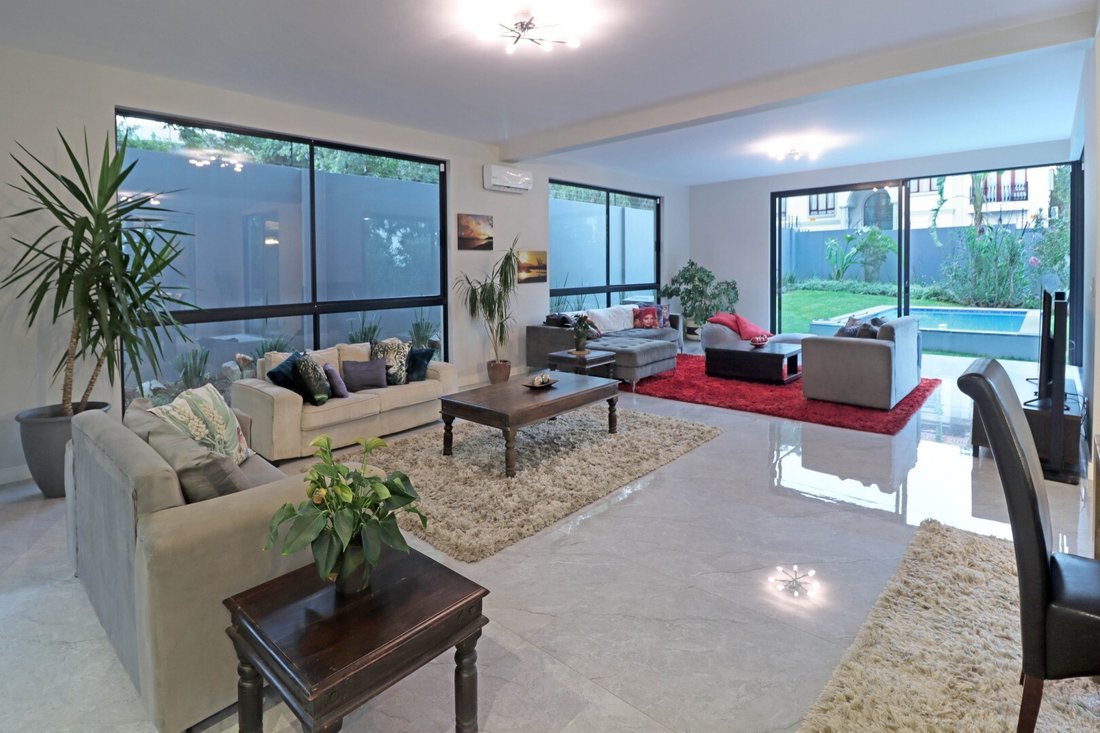 House in Bryanston, Gauteng, South Africa 3 - 17538388