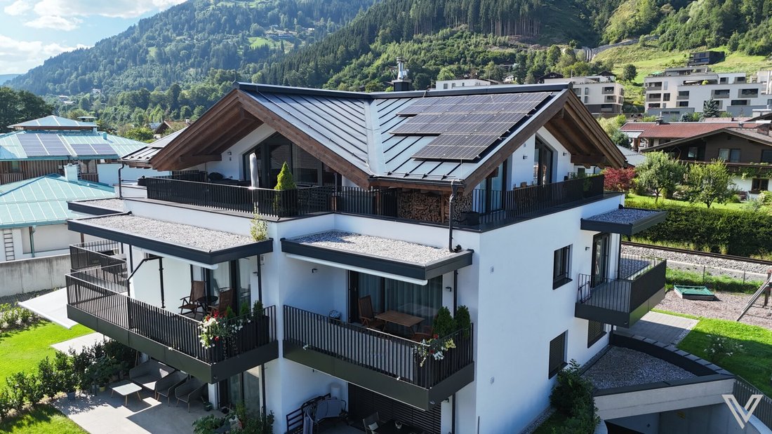 Neuwertige Möblierte Wohnung In Zell Am See Am Golfplatz Direkter Blick Auf Das Kitzsteinhorn