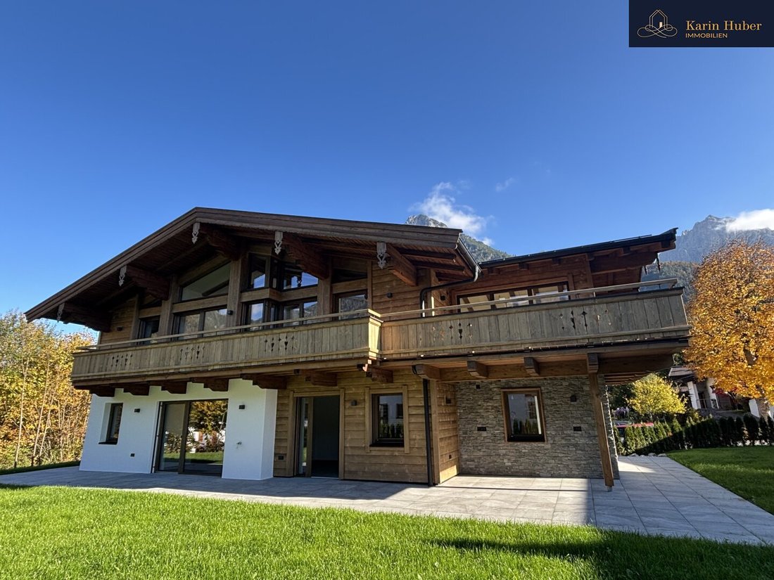 Chalet in Sankt Ulrich am Pillersee, Tyrol, Austria 1 - 17032143