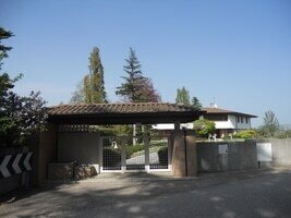 Villa in Buttrio, Friaul-Julisch Venetien, Italien 2 - 16431076
