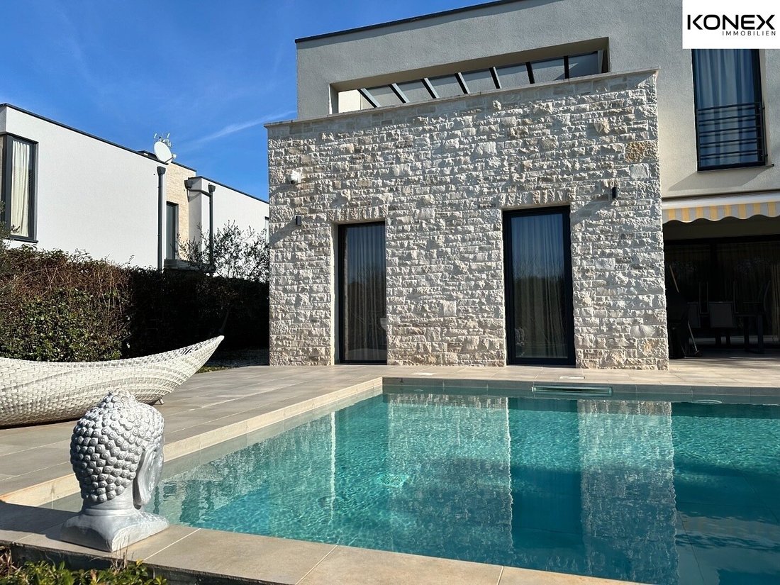 Villa in Musalez, Istria County, Croatia 1 - 16446888