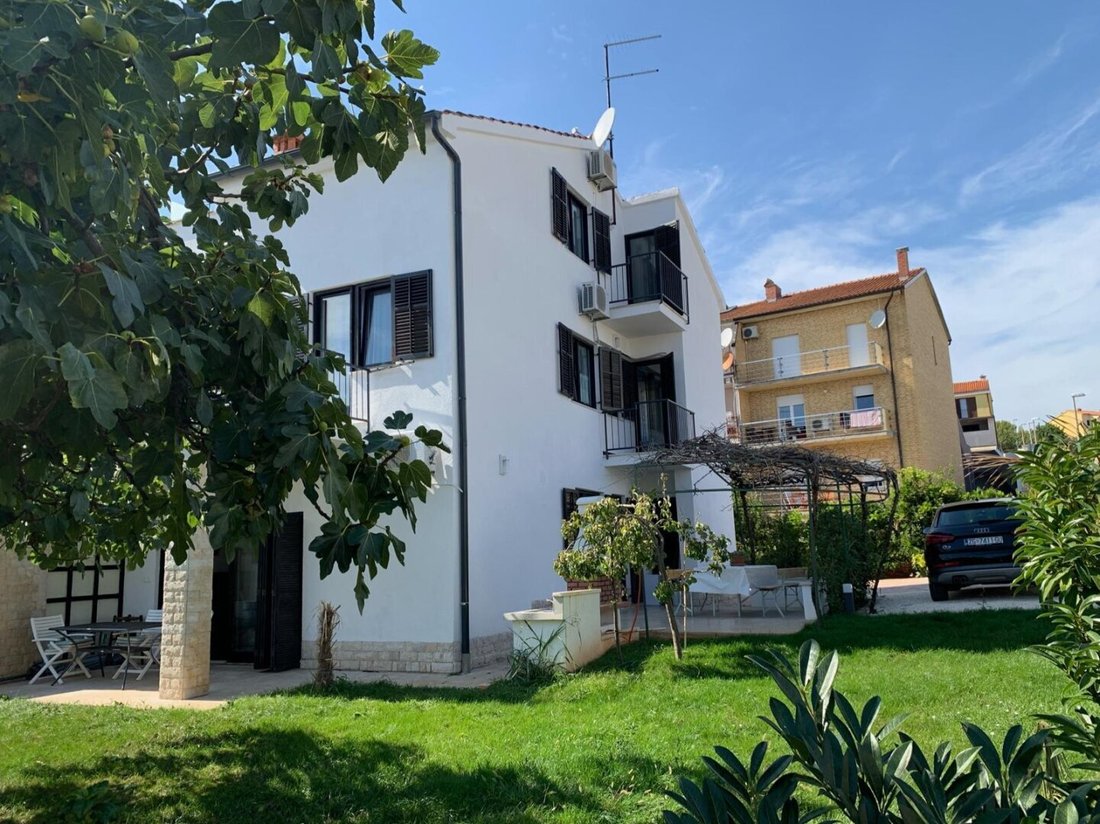 House in Mjesni odbor Busoler, Grad Pula, Istria County 1 - 17538484