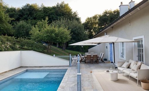 Villa in Klosterneuburg, Lower Austria, Austria 1