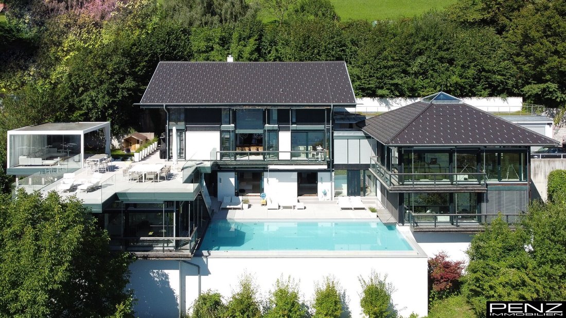 Mondsee Mondseeberg: Villa Mit Traumhaftem Seeblick