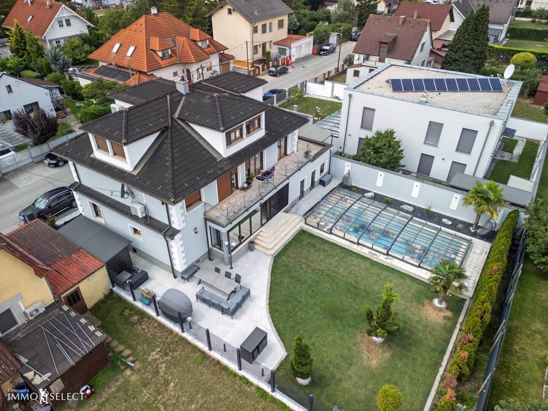 Villa in Gerasdorf, Lower Austria, Austria 1 - 17031938