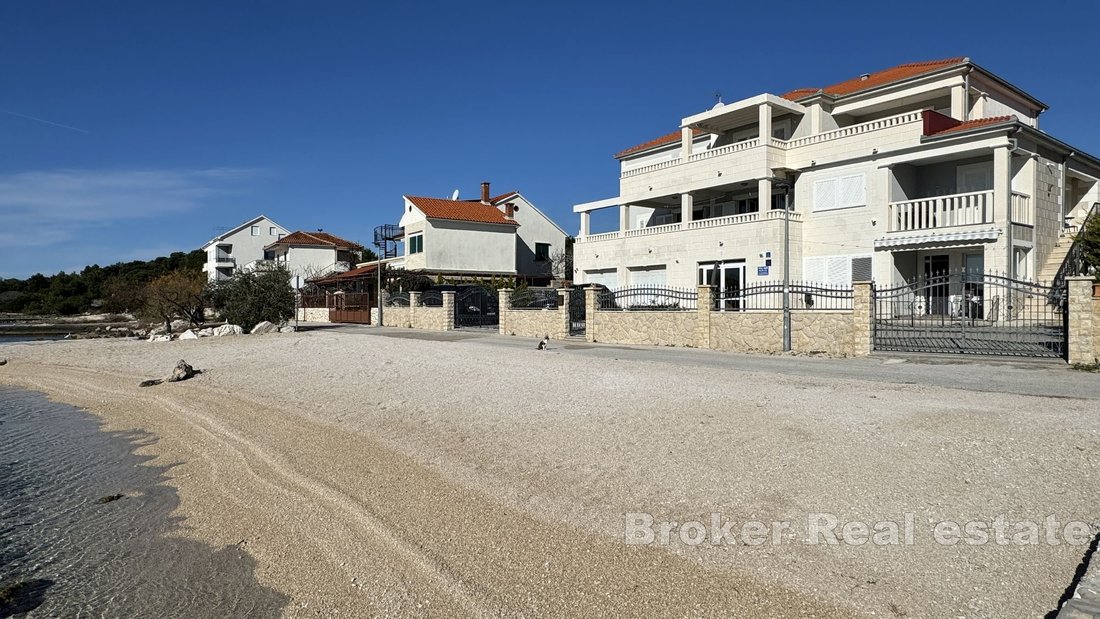 Villa a Rogosnizza, Regione di Sebenico e Tenin, Croazia 4 - 17538763