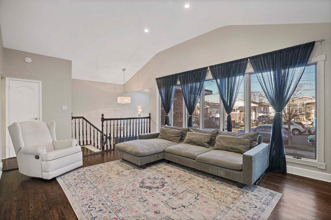 House in New York, New York, United States 5 - 17538678