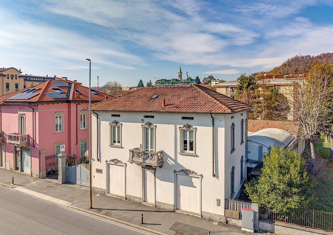 House in Como Borghi, Como, Lombardy 1 - 17539127