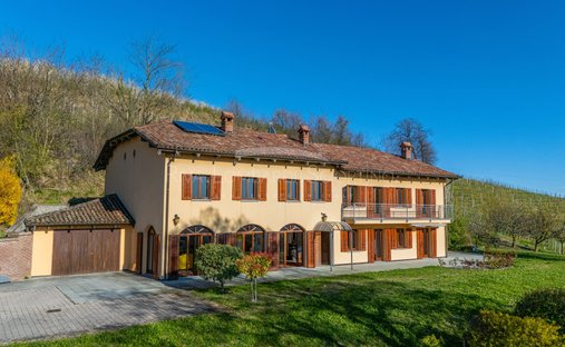 Villa en Mango, Piamonte, Italia 1