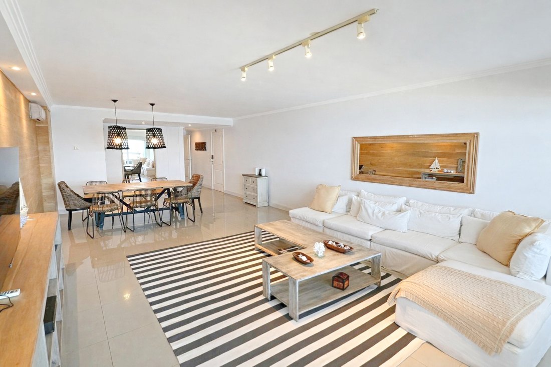 Apartment in Punta del Este, Maldonado Department, Uruguay 2 - 17539957