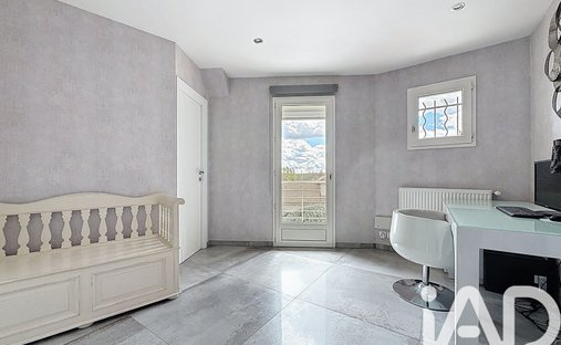 19th Century Château With 4,34 Hectare Wooded Park Swimming Pool Burgundy, Near Beaune