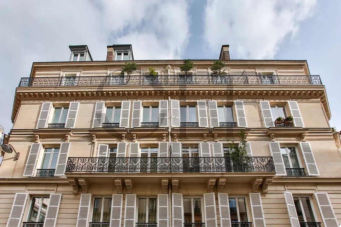 Apartment in Mairie, Paris 8e Arrondissement, Paris 5 - 16539010