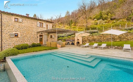 Casa en Licciana Nardi, Toscana, Italia 1